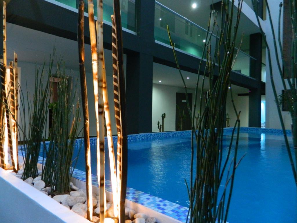 Hotel Flamingo Mérida Kültér fotó